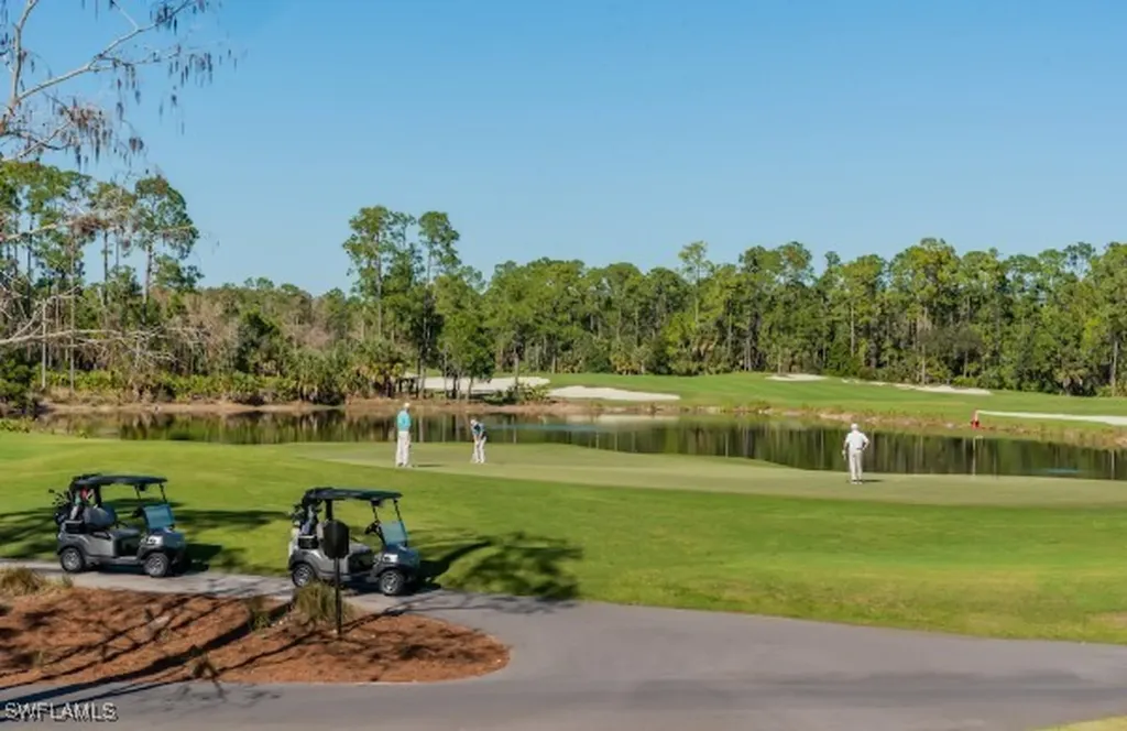 28540 Calabria Court Naples FL 34110