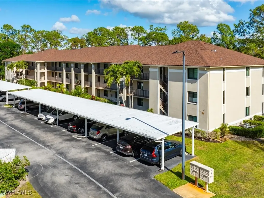 5741 Deauville Circle Naples FL 34112