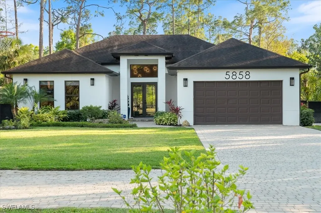 5858 Star Grass Lane Naples FL 34116