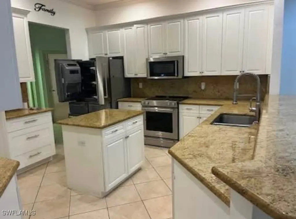 2841 12th Avenue NE Naples FL 34120