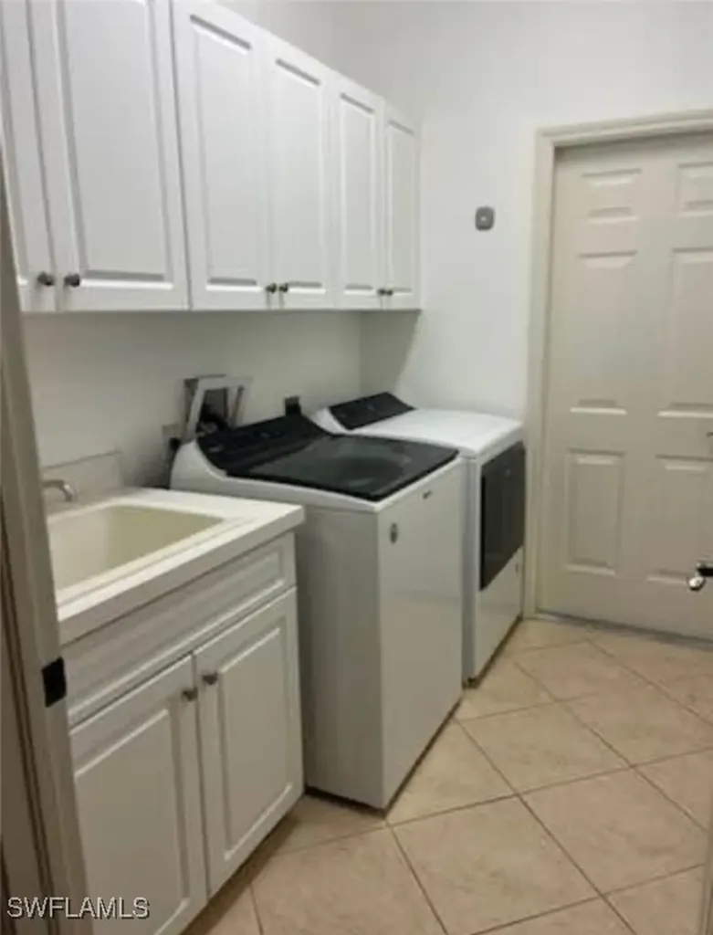 2841 12th Avenue NE Naples FL 34120