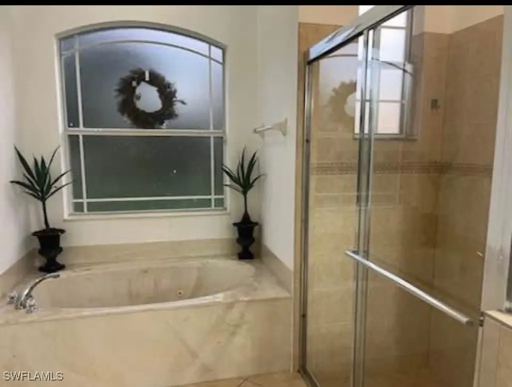 2841 12th Avenue NE Naples FL 34120