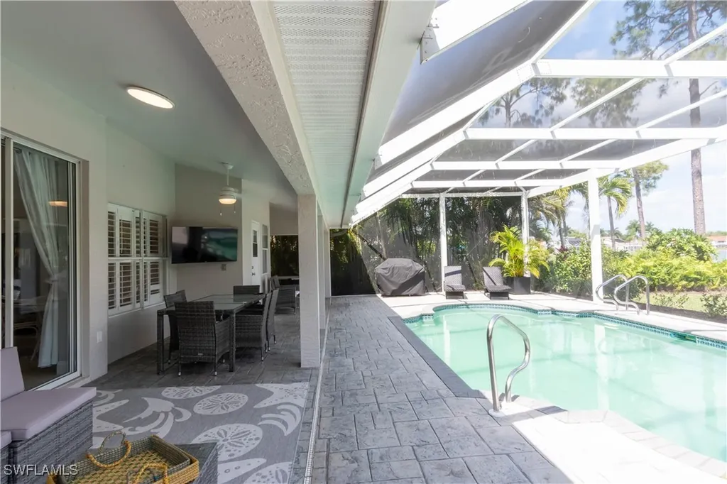 700 Lambton Lane Naples FL 34104