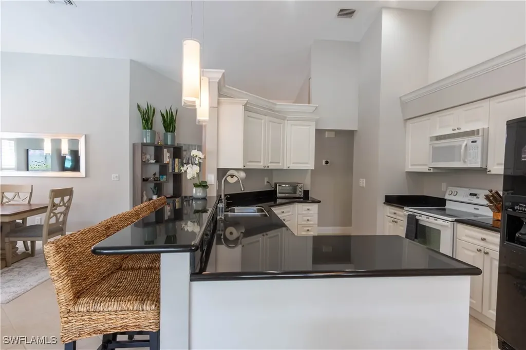 700 Lambton Lane Naples FL 34104