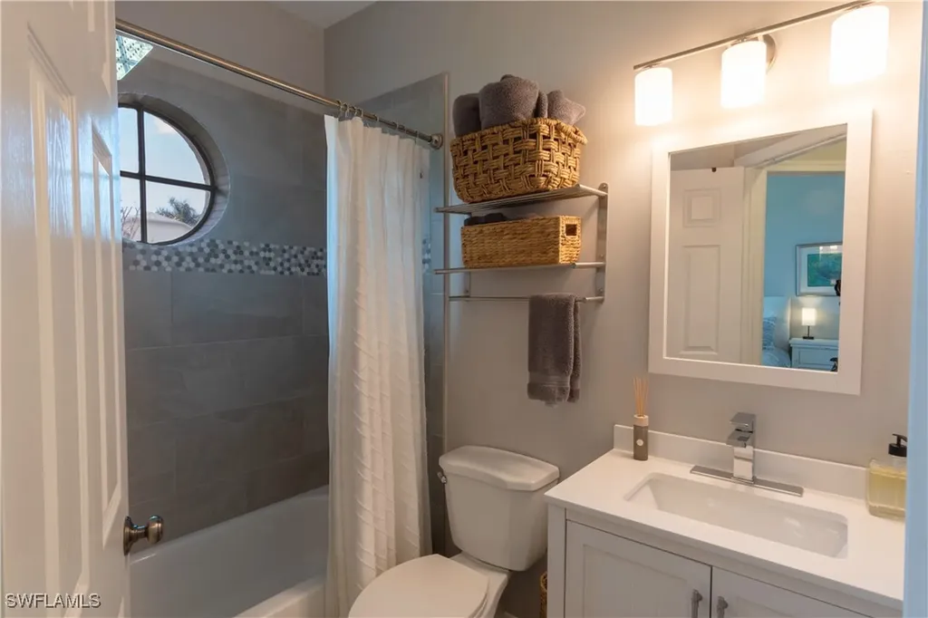 700 Lambton Lane Naples FL 34104