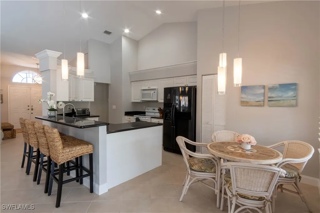 700 Lambton Lane Naples FL 34104