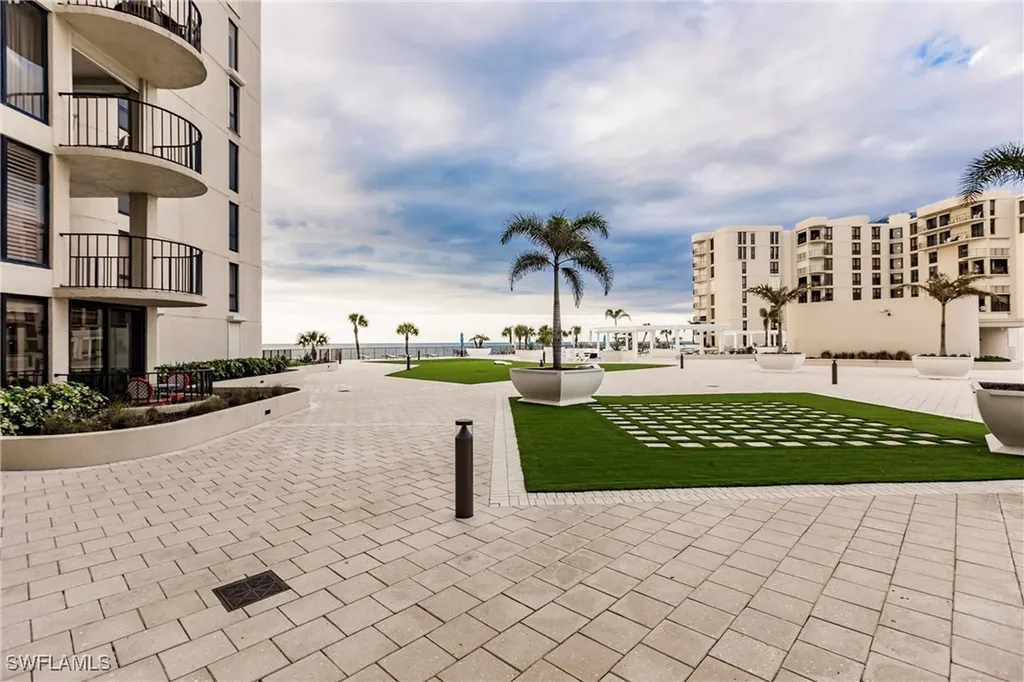 3115 Gulf Shore Boulevard N Naples FL 34103