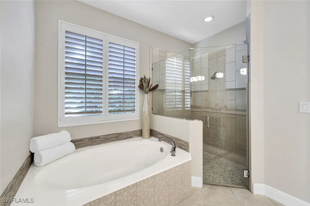 9008 Cherry Oaks Trail Naples FL 34114