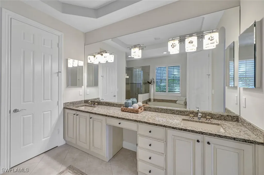 9008 Cherry Oaks Trail Naples FL 34114