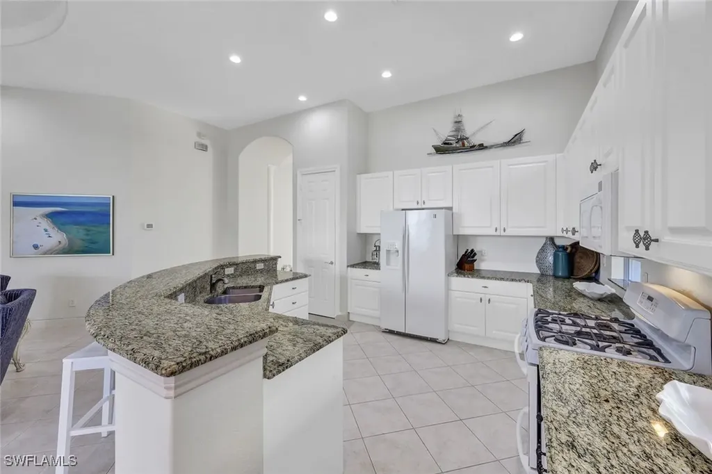 9008 Cherry Oaks Trail Naples FL 34114