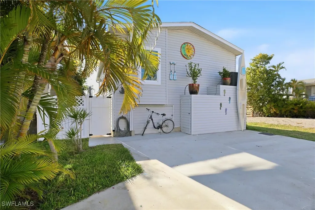35 Emily Lane Fort Myers Beach FL 33931