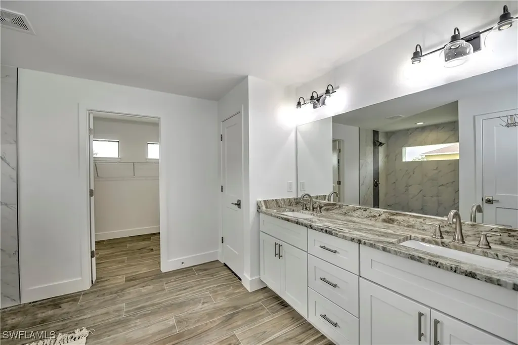 1137 SW 2nd Street Cape Coral FL 33991