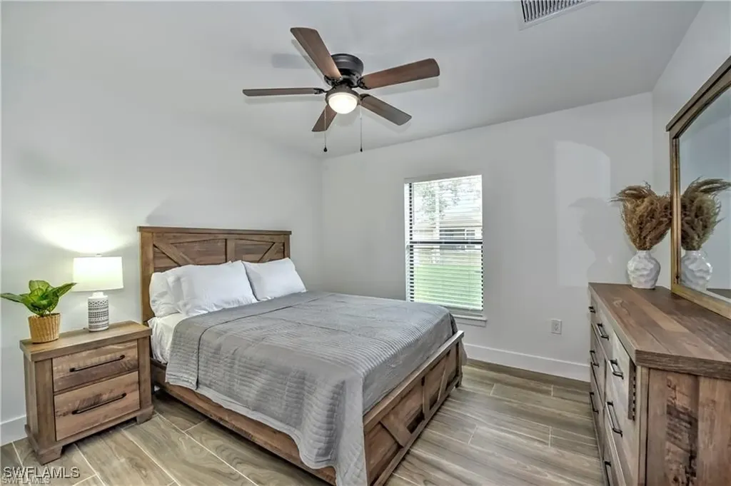 1137 SW 2nd Street Cape Coral FL 33991
