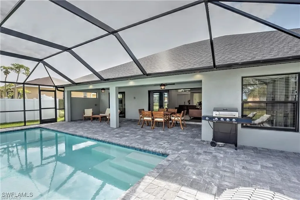 1137 SW 2nd Street Cape Coral FL 33991