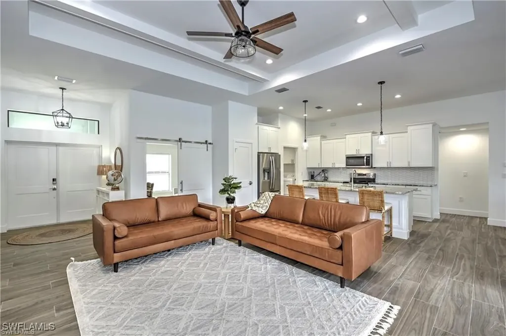 1137 SW 2nd Street Cape Coral FL 33991