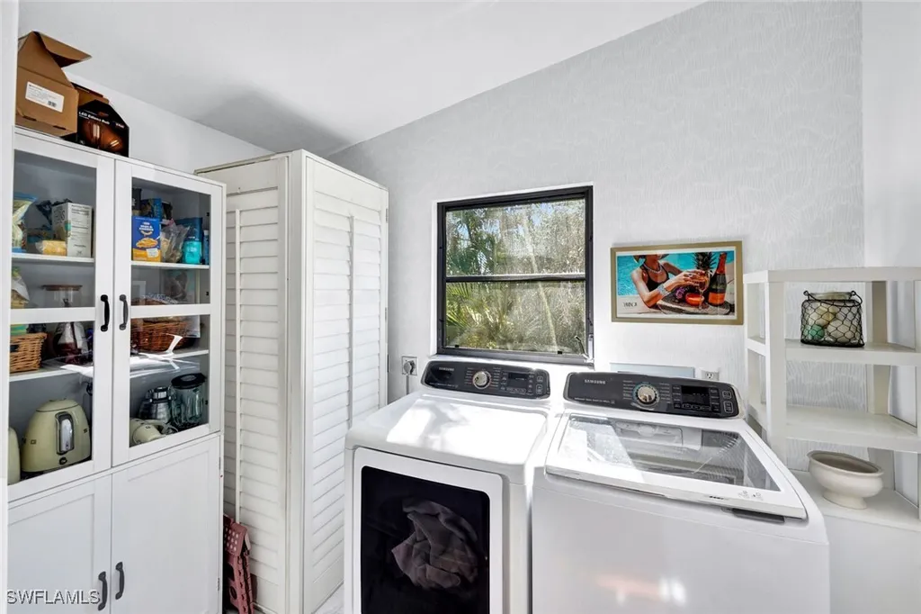 1285 Grand Canal Drive Naples FL 34110
