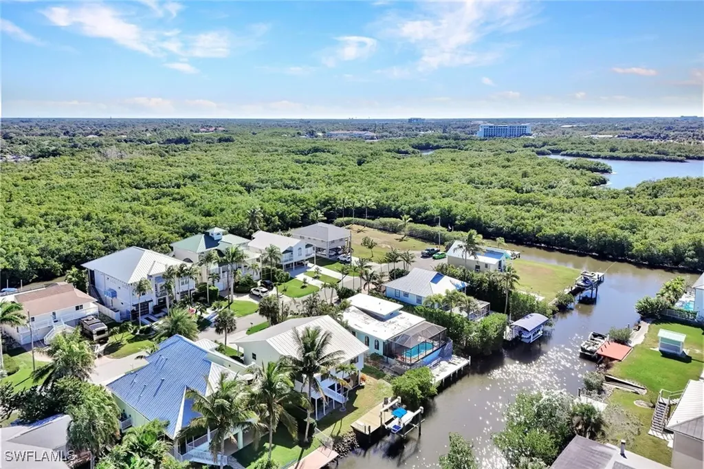 1285 Grand Canal Drive Naples FL 34110