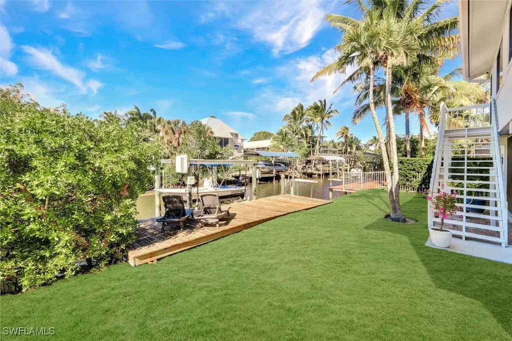 1285 Grand Canal Drive Naples FL 34110