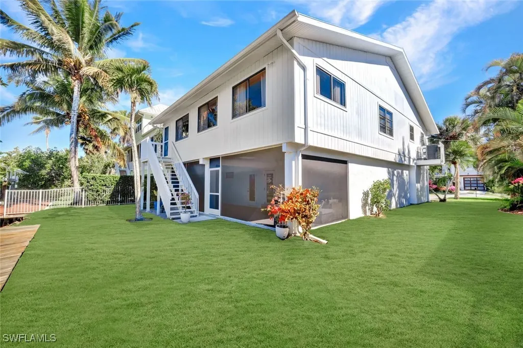 1285 Grand Canal Drive Naples FL 34110