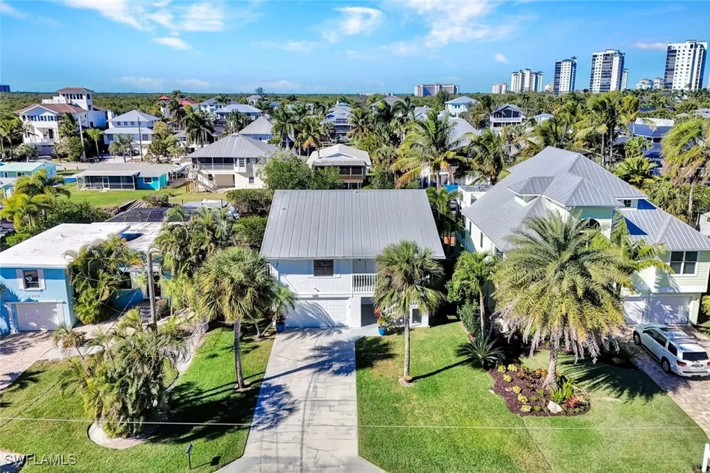 1285 Grand Canal Drive Naples FL 34110