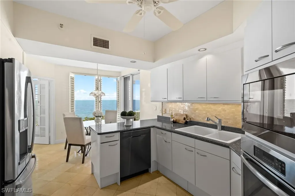 8111 Bay Colony Drive Naples FL 34108