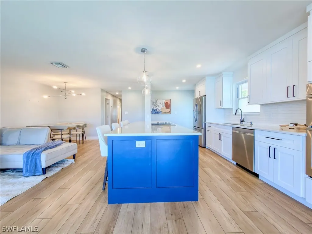 1910 Gulf Shore Boulevard N Naples FL 34102