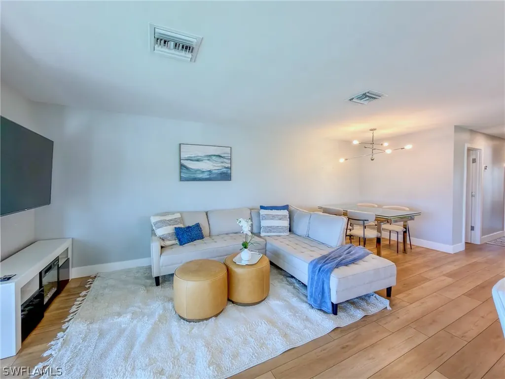 1910 Gulf Shore Boulevard N Naples FL 34102