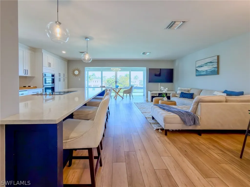 1910 Gulf Shore Boulevard N Naples FL 34102