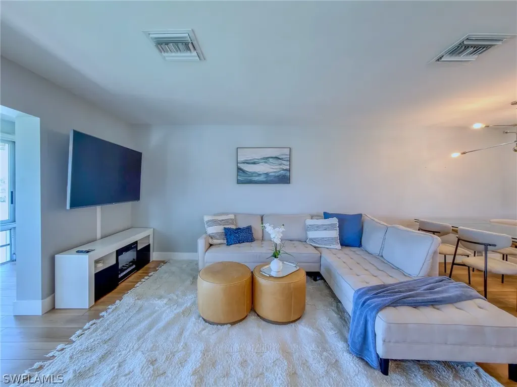 1910 Gulf Shore Boulevard N Naples FL 34102