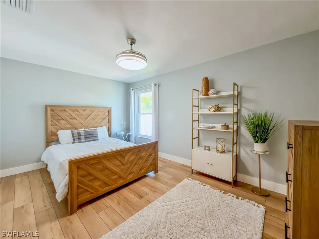 1910 Gulf Shore Boulevard N Naples FL 34102