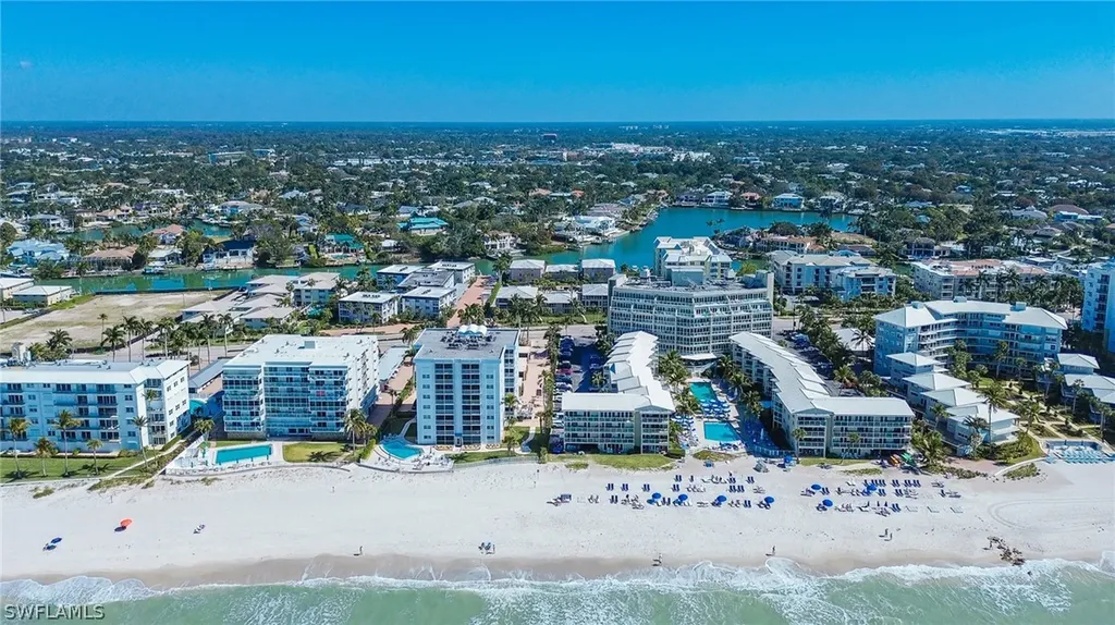 1910 Gulf Shore Boulevard N Naples FL 34102