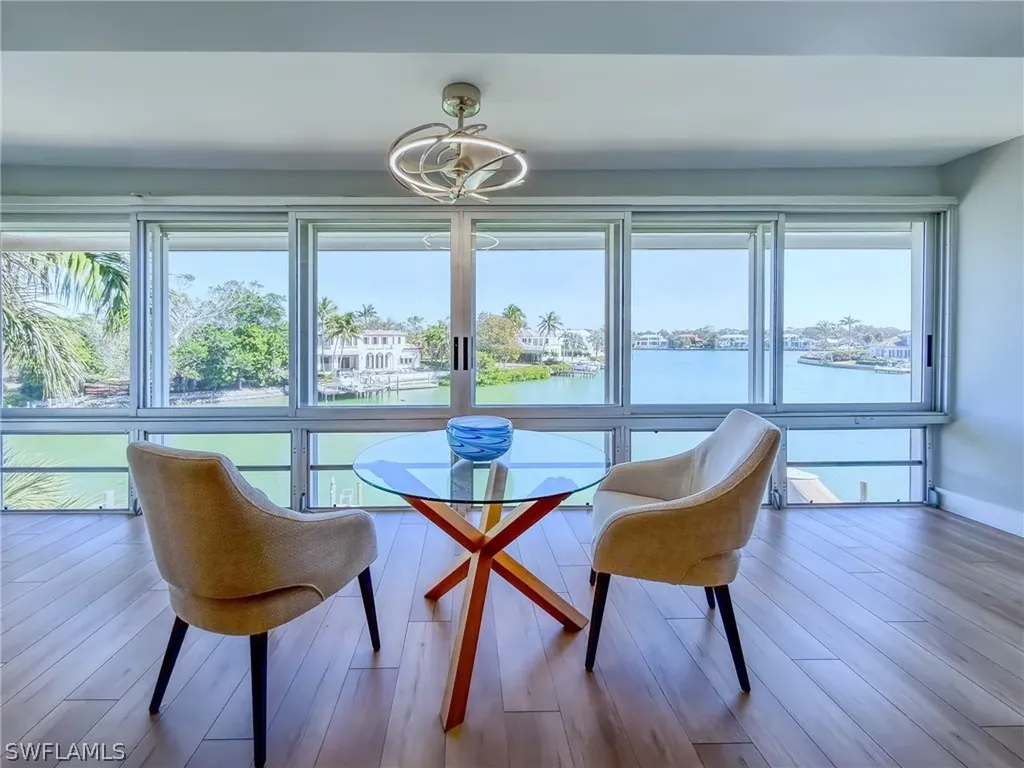 1910 Gulf Shore Boulevard N Naples FL 34102