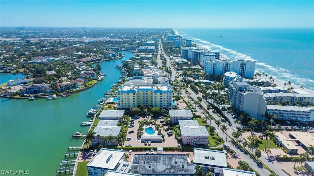 1910 Gulf Shore Boulevard N Naples FL 34102