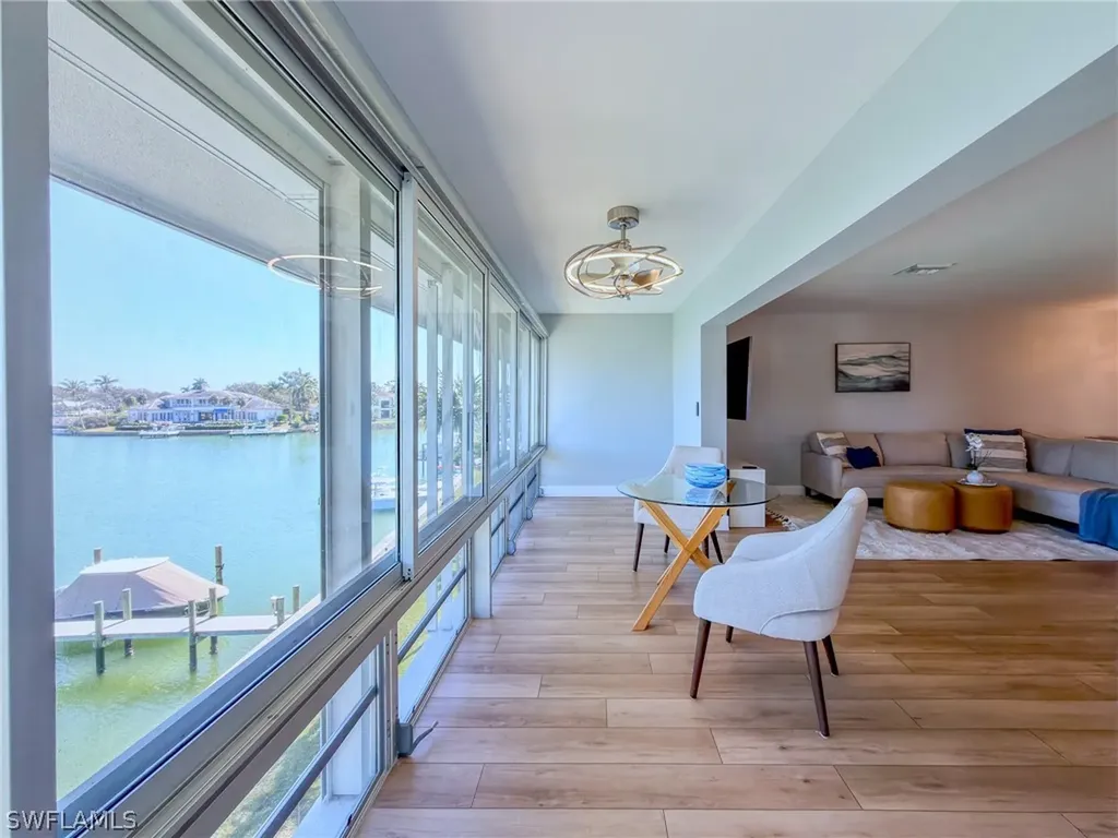 1910 Gulf Shore Boulevard N Naples FL 34102