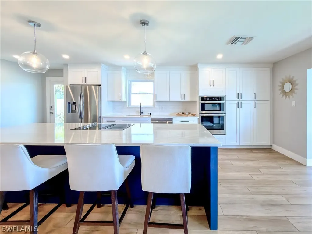 1910 Gulf Shore Boulevard N Naples FL 34102