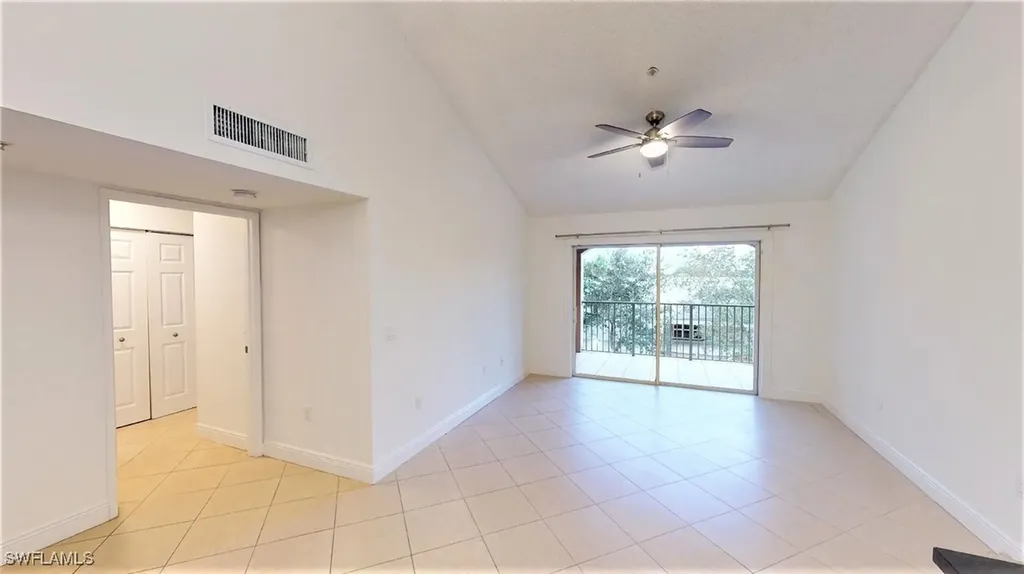 1210 Wildwood Lakes Boulevard Naples FL 34104