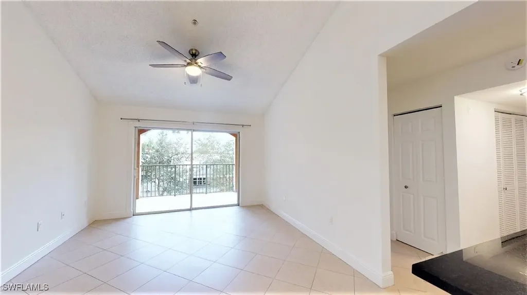 1210 Wildwood Lakes Boulevard Naples FL 34104