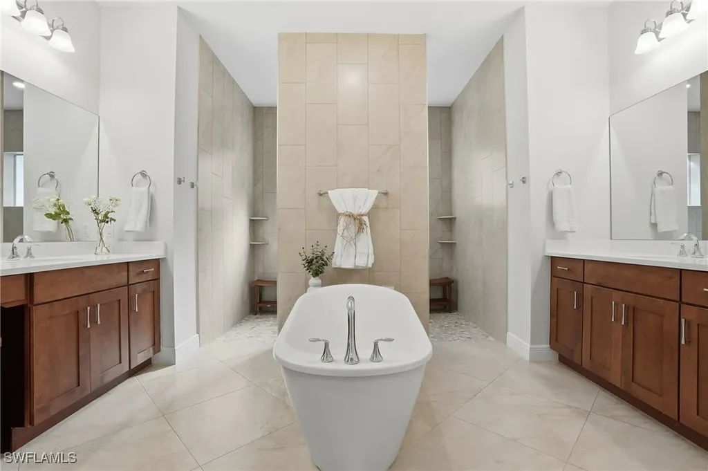 3707 5th Avenue SW Naples FL 34117