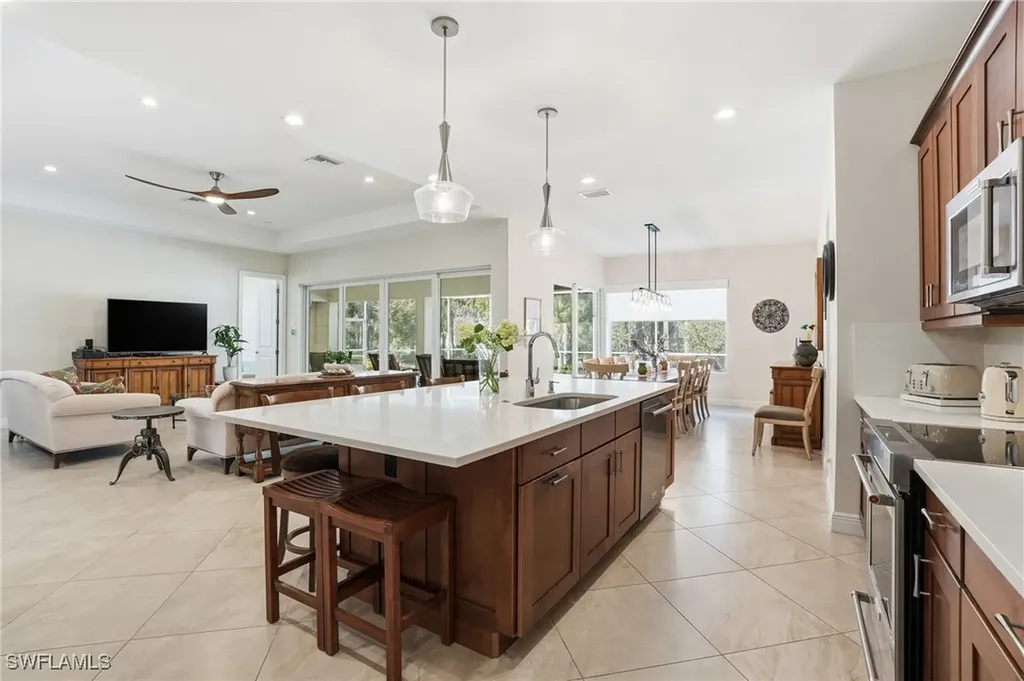 3707 5th Avenue SW Naples FL 34117