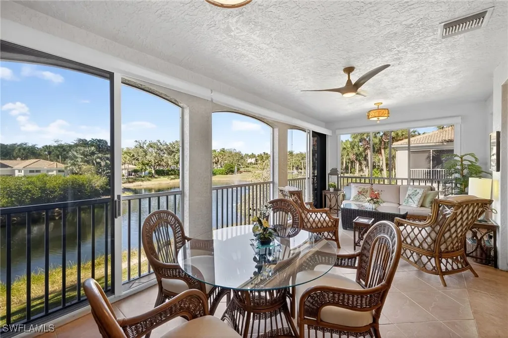 Bonita Springs FL, 24371 Sandpiper Isle Way, Unit 304