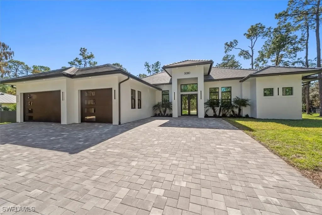 5080 Hickory Wood Drive Naples FL 34119