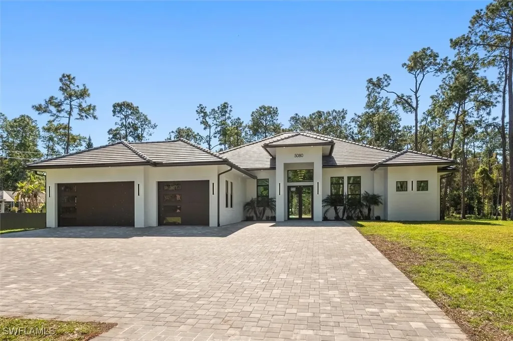 5080 Hickory Wood Drive Naples FL 34119