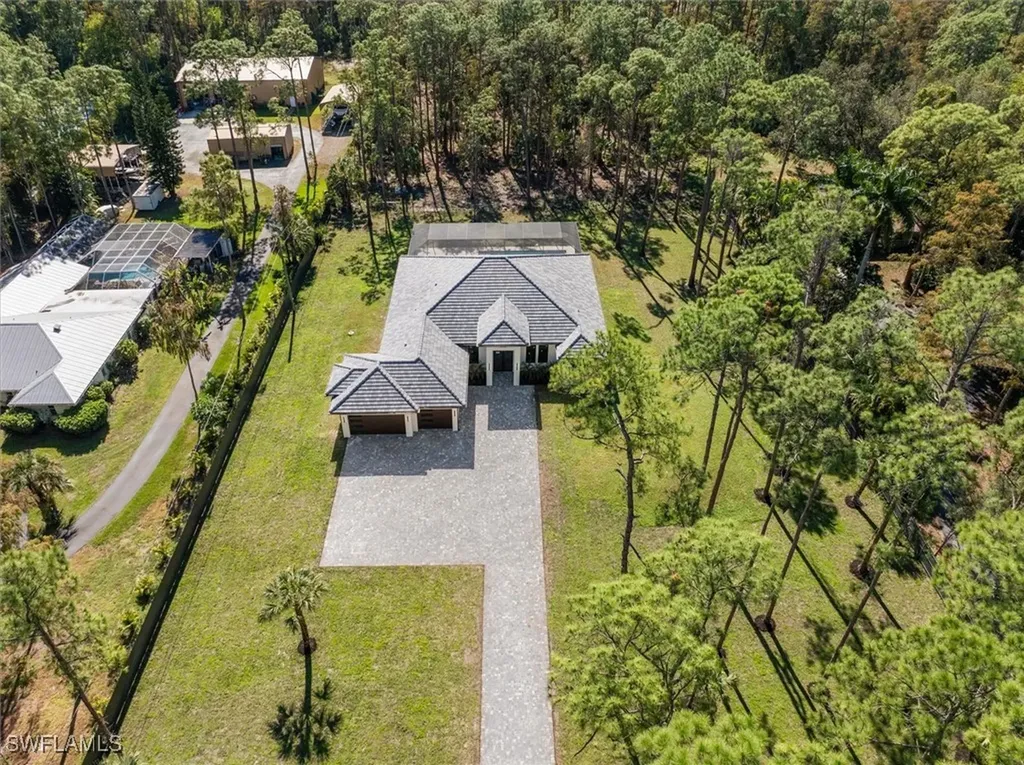 5080 Hickory Wood Drive Naples FL 34119