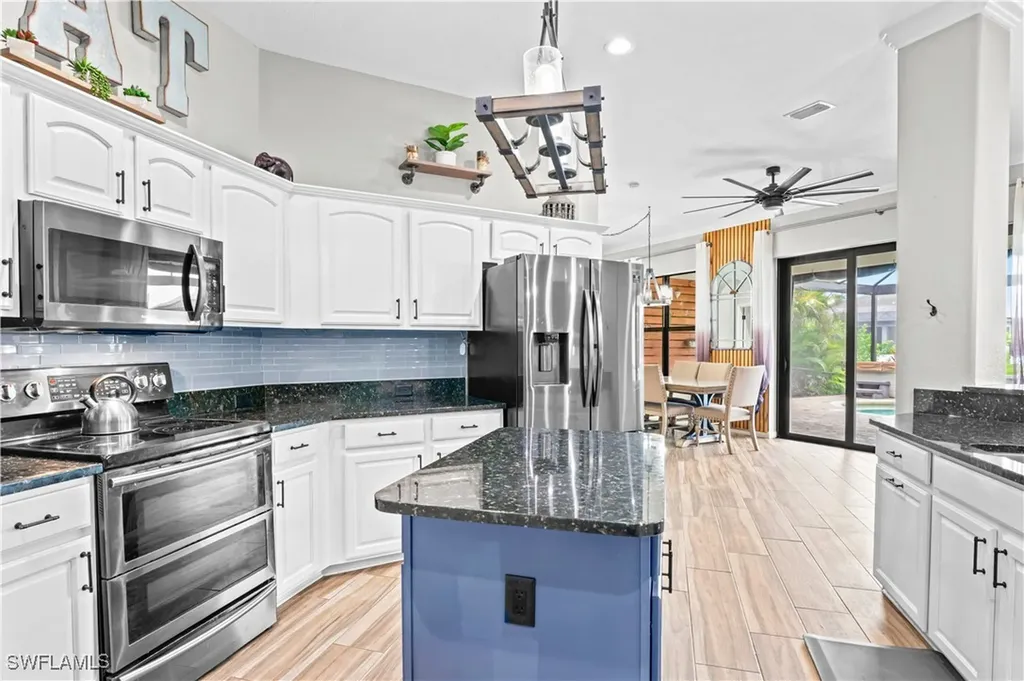 2123 Old Burnt Store Road N Cape Coral FL 33993