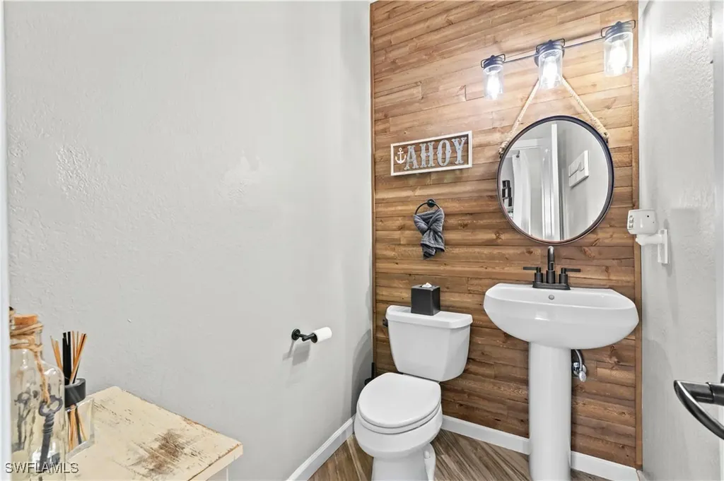 2123 Old Burnt Store Road N Cape Coral FL 33993