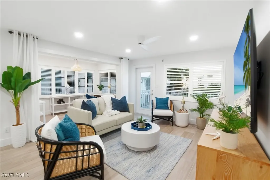 1100 8th Avenue S Naples FL 34102