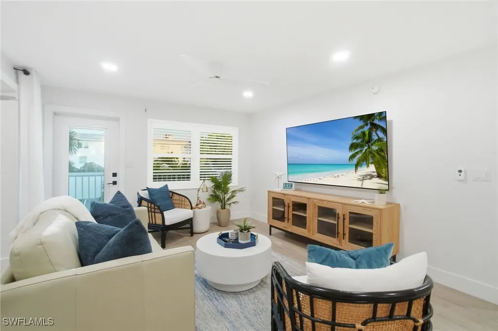 1100 8th Avenue S Naples FL 34102