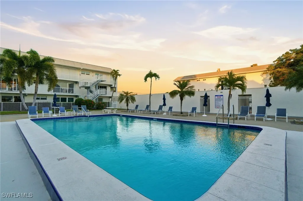 1100 8th Avenue S Naples FL 34102