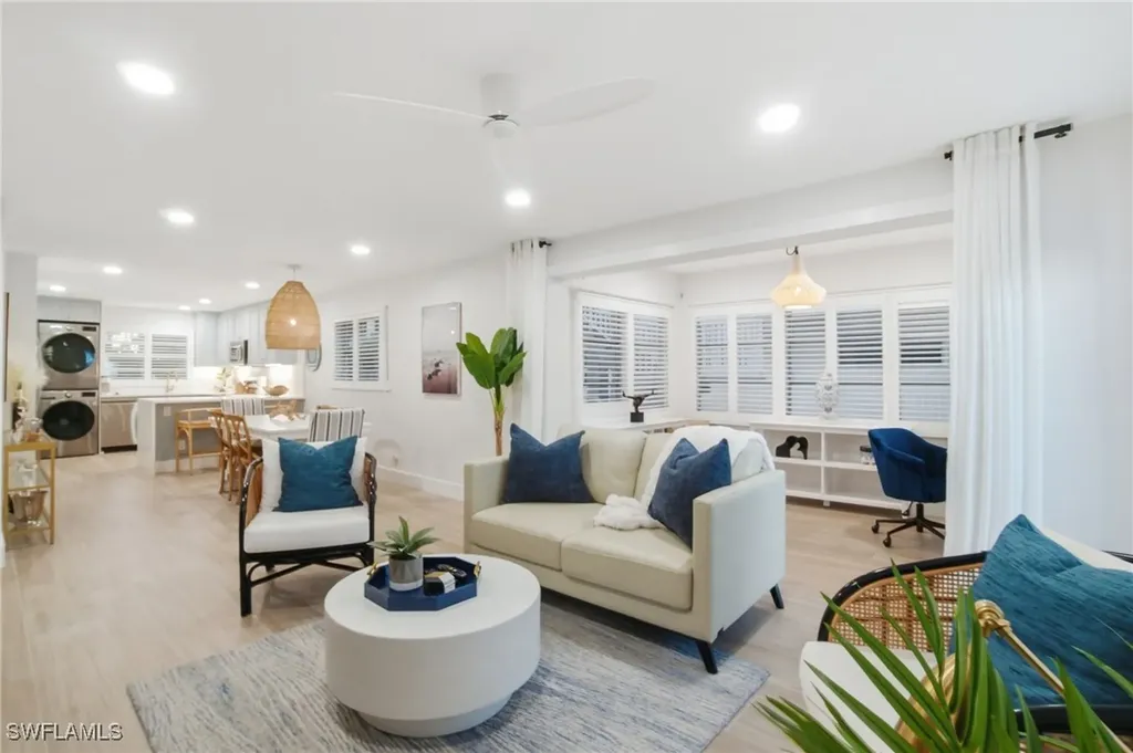 1100 8th Avenue S Naples FL 34102