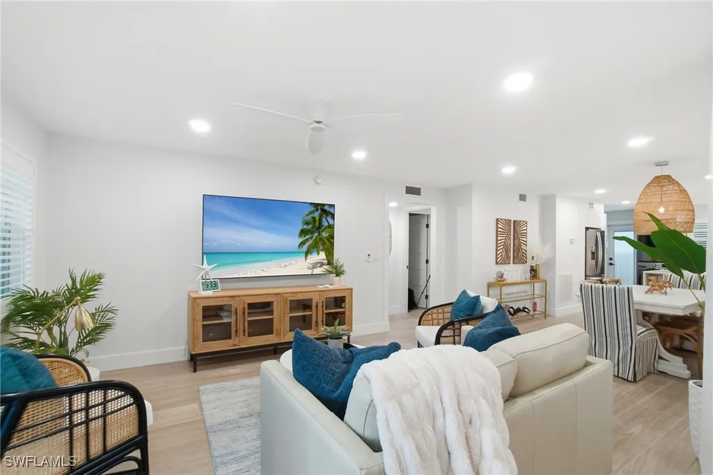 1100 8th Avenue S Naples FL 34102